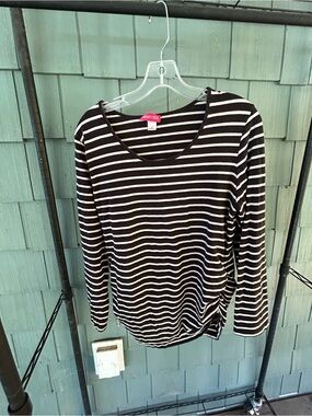 Penelope Black & White Striped Long-Sleeve Women's Top